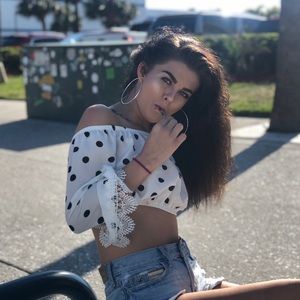 Meet your Posher, Devin